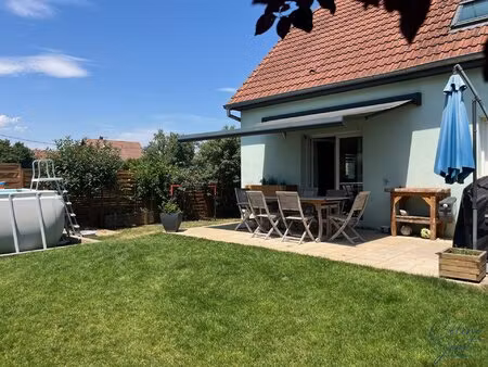 exclusif ! lumineuse maison jumelée de 2006 sur 3 71 ares au calme