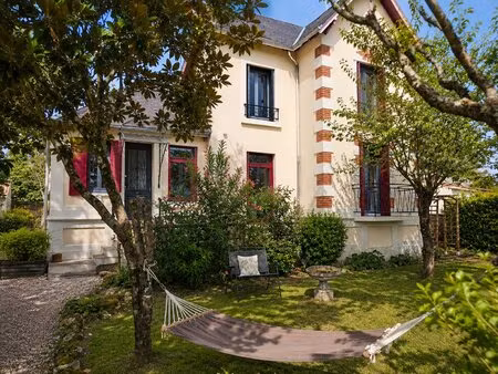 saujon maison 3 chambres  garage  cave et jardin