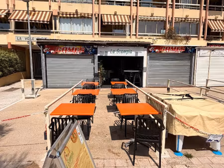 vente local commercial 2 pièces 45m2 bormes-les-mimosas 83230 - 40000 € - surface privée