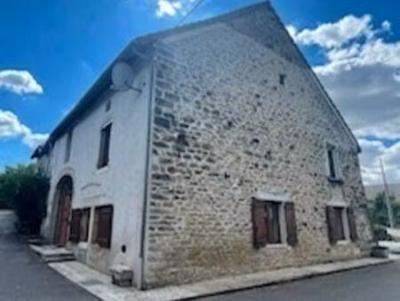 ancienne forge rénovée avec charme 170 m² à st germain les arlay