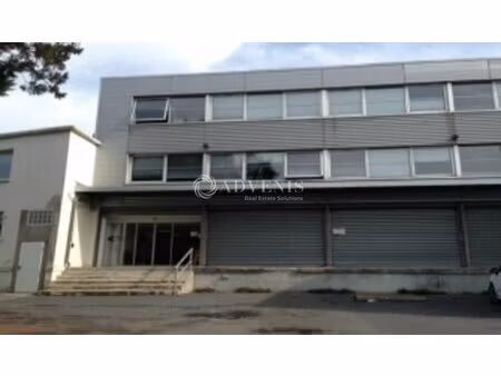 location local d’activités nanterre 92000 2511m²