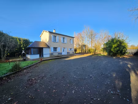 maison de caractère  2 chambres  terrain sans voisins