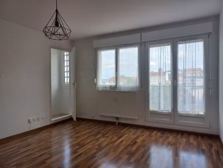 appartement f1 proche fac de sciences