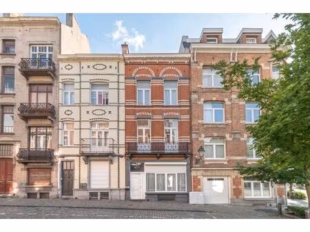 immeuble de rapport à vendre à rue de chambéry 39 etterbeek (vbe52373)