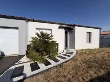 vente maison à aizenay (85190) : à vendre / 86m² aizenay