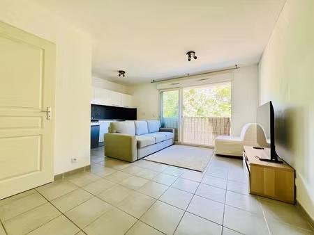 vente appartement 1 pièce 26 m² à la ciotat (13600)  139 000 €