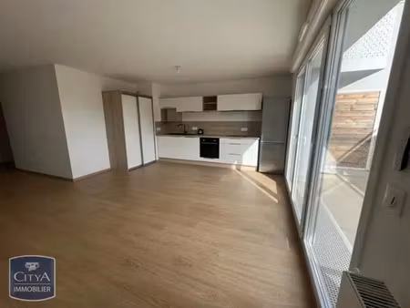 appartement à louer 4 pièces 87.08 m² - chamalières (63) - 1 030€