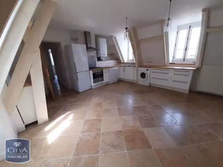 appartement à louer 3 pièces 95.7 m² - chinon (37) - 725€