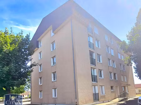 appartement à louer 4 pièces 79.75 m² - levroux (36) - 400€