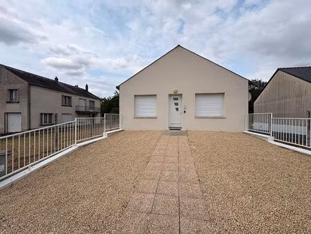 vente maison 4 pièces  94.00m²  distré