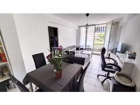 appartement 4 pieces 70m² + cave grasse