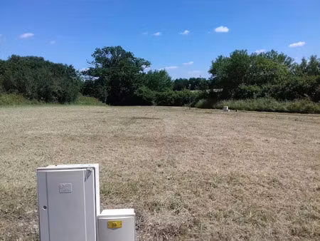 vente terrain 746 m² à le houga (32460)  14 174 €