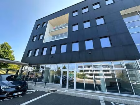 location bureaux 275 m²