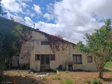 beau projet de rénovation dans un beau hameau de nanteuil-en-vallée