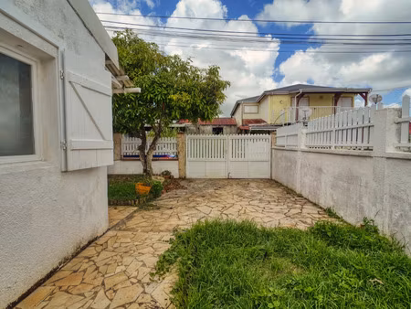 location baie-mahault