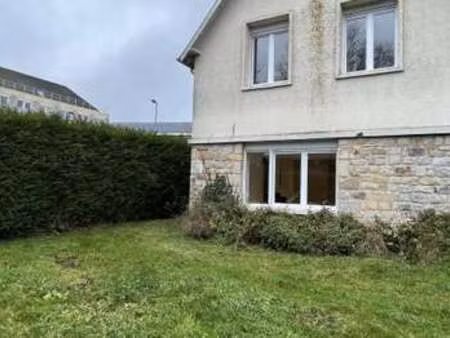 location maison à domfront-en-poiraie (61700) : à louer / 125m² domfront-en-poiraie