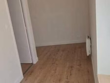 location maison à cugand (85610) : à louer / 53m² cugand