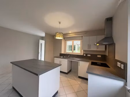 location maison 4 pièces 98 m² à lagarrigue (81090)  850 €