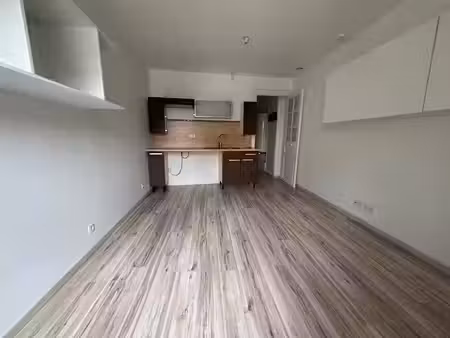 location maison 2 pièces 58.02 m² à pauillac (33250)  480 €