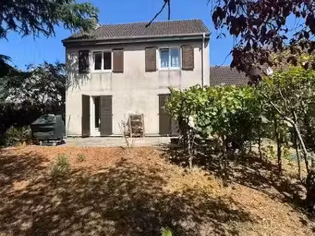 location meublée maison 4 pièces 100.37 m² à villepinte (93420)  1 990 €