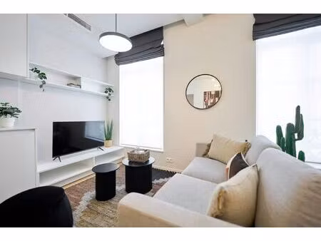appartement à louer à rue sainte-anne bruxelles (vbe52608)