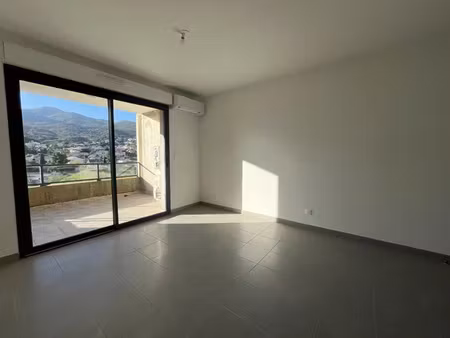 location appartement 2 pièces 39 m² à furiani (20600)
