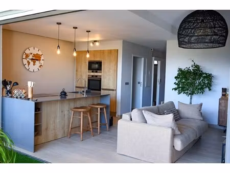 à vendre appartement d'exception avec jacuzzi privatif sur la baie nettlé  saint-martin (9