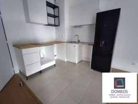 location appartement 2 pièces à nantes île de nantes (44000) : à louer 2 pièces / 38m² nan