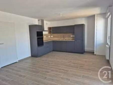 location appartement 3 pièces à ploemeur (56270) : à louer 3 pièces / 71m² ploemeur