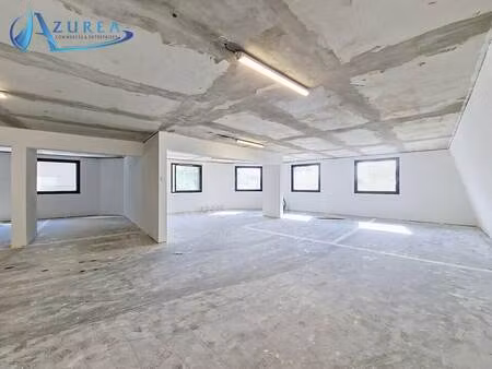 location bureaux 266 m²