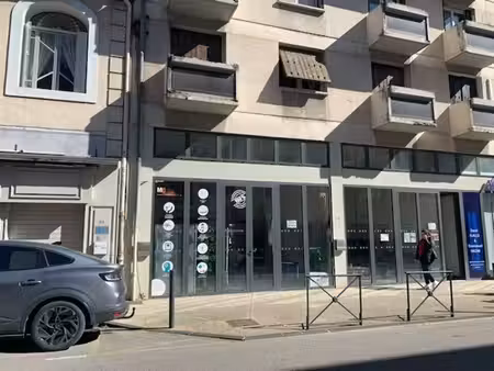 location bureaux cavaillon 84300 109m²