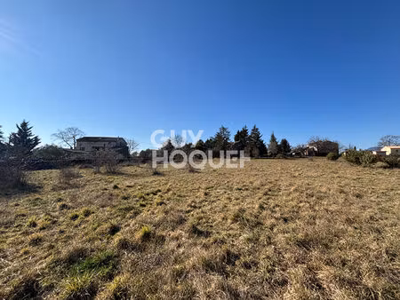 magnifique terrain de 1800 m² sur vinezac