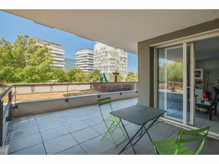 vente appartement 2 pièces 44m2 grenoble 38000 - 140000 € - surface privée