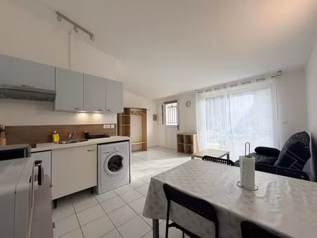 location appartement 1 pièce 23 m² à montpellier (34000)