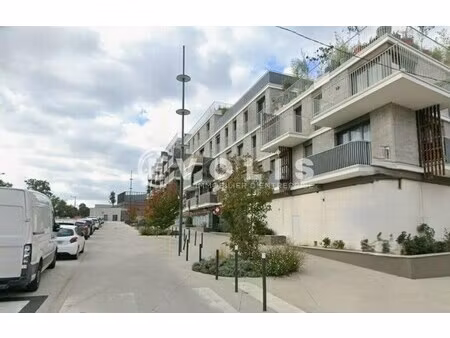 location commerce massy 91300 119m² à 338m²
