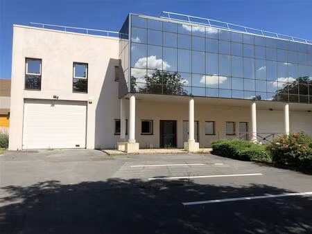 location local d’activités goussainville 95190 1933m²
