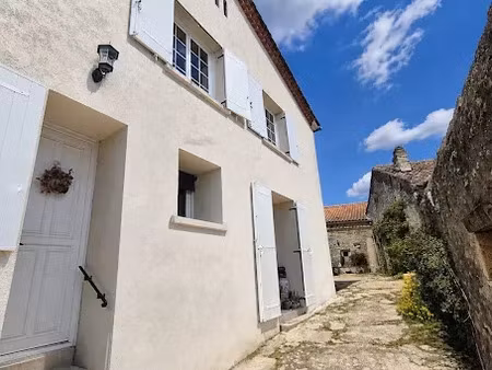 vente maison 6 pièces 94 m² à garat (16410)  139 500 €