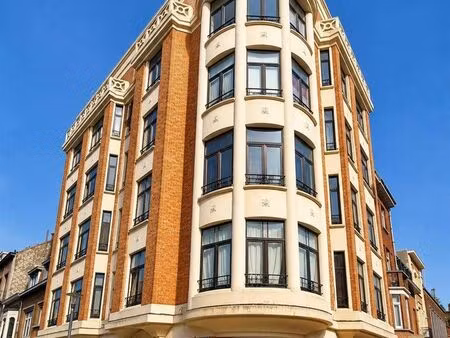 appartement à vendre à rue adolphe mathieu 64 ixelles (vbe52628)