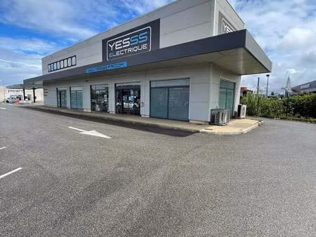 vente entrepôt le pontet 84130 330m²