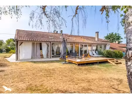 vente maison 8 pièces 225 m² saint-pardoux-isaac (47800)