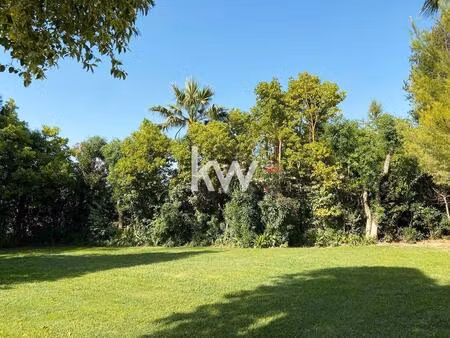 terrain constructible de 1 000 m2 en vente à lattes (34970)