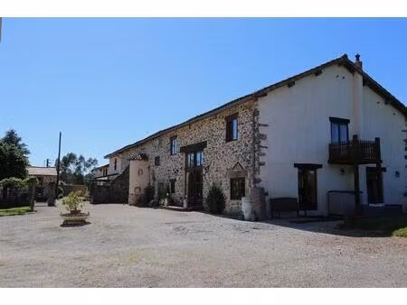 belle conversion de grange avec potentiel de gîte