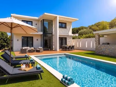maison de luxe de 6 pièces en location à mougins  france