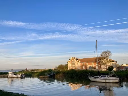 for sale: stone house  gironde estuary  médoc  barn  pool potential – 205m2  2500m2 land