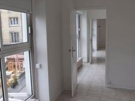 location appartement 5 pièces à amiens (80000) : à louer 5 pièces / 130m² amiens
