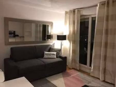 location appartement t1 meublé à courbevoie (92400) : à louer t1 meublé / 28m² courbevoie