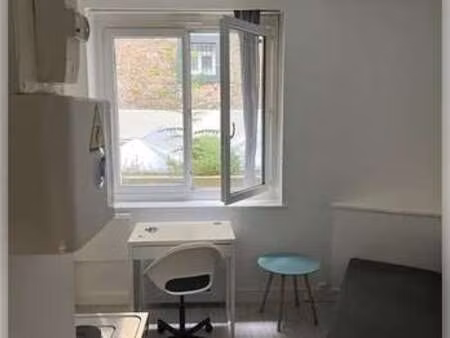 location appartement t1 meublé à paris 16e (75016) : à louer t1 meublé / 10m² paris 16e