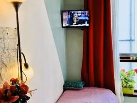location appartement t1 meublé à paris 18e (75018) : à louer t1 meublé / 10m² paris 18e