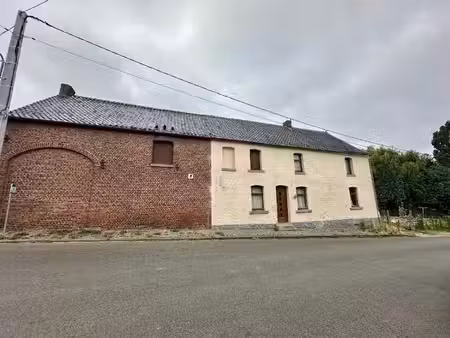 maison avec jardin  remises et garages - à meslin-l'evêque