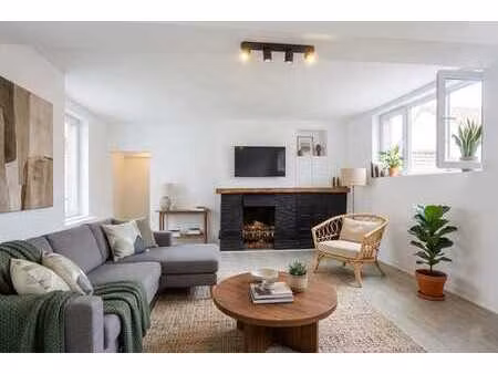 appartement 97 m² | vue exceptionnelle sur la grand-place |